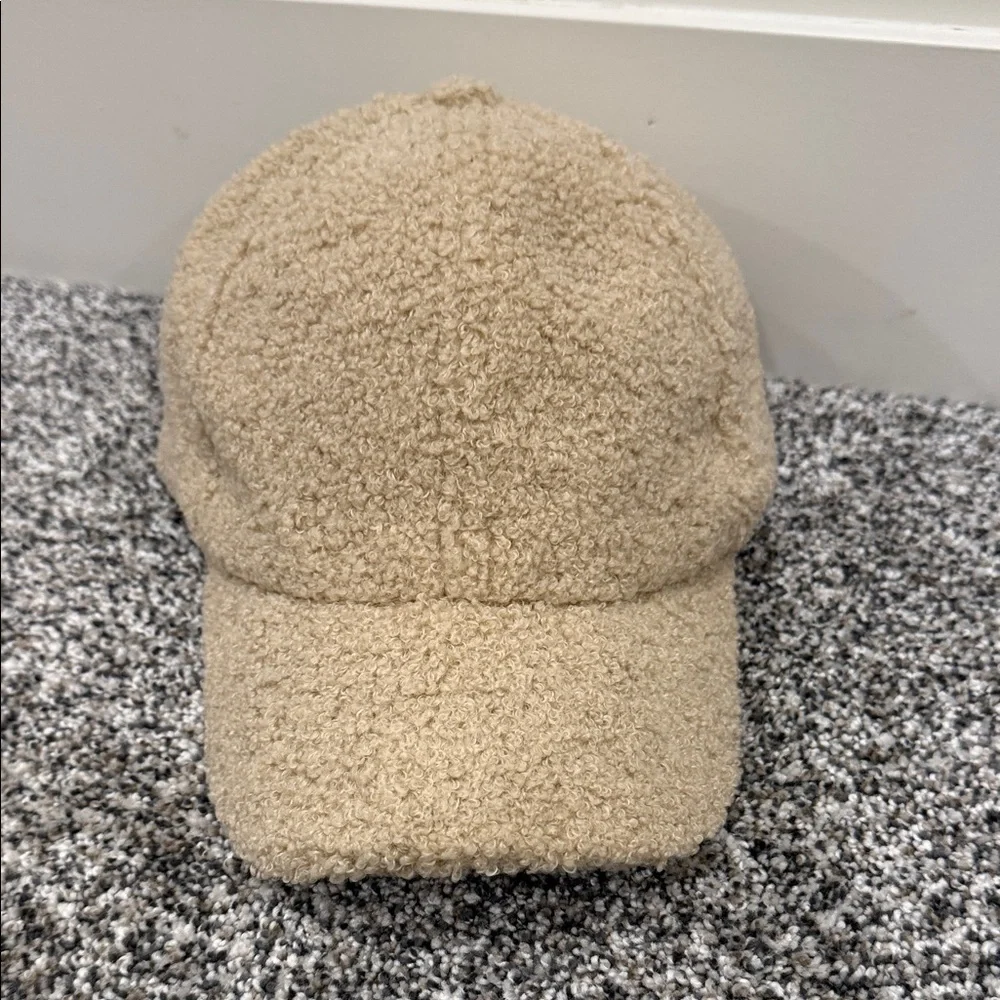 Zara Cozy Beige Neutral Teddy Fleece Sherpa Casual Cool Streetwear Cap Hat
